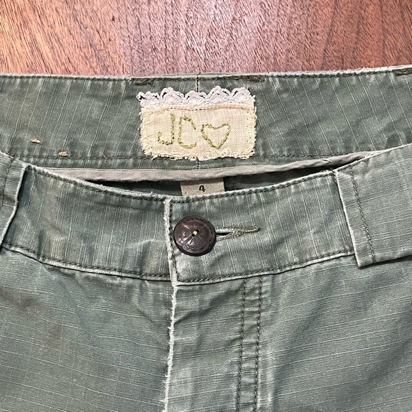 OOAK Army Green Capris With Polynesian Motif Embroidery & Paint Splatters - Picture 11 of 16